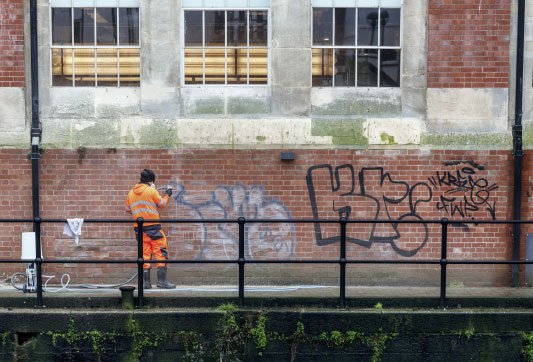 Cleaning Graffiti from Brickwork